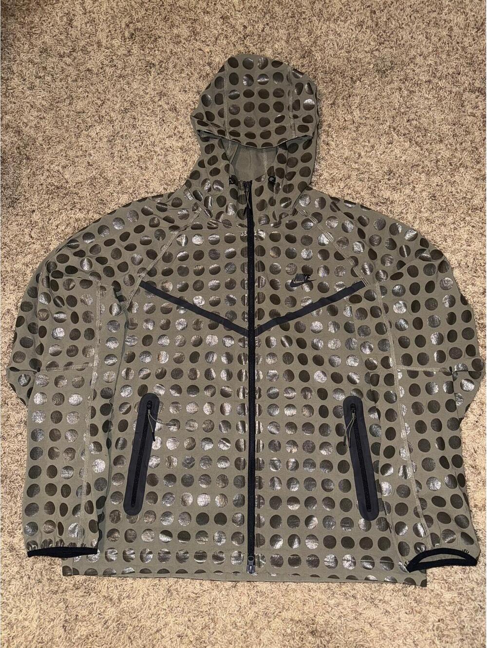 Unrelease Nike Men’s Polka Dot Tech Pack Woven Jacket Sample
